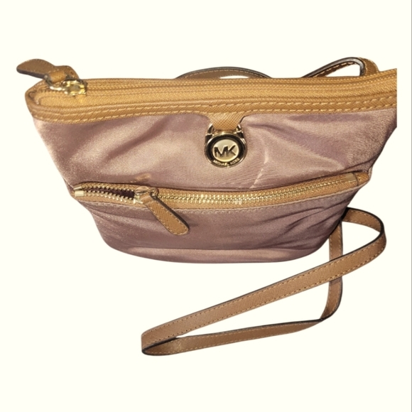 Michael Kors Kempton Nylon Tan Gold Tone Hardware Lightweight Crossbody Bag - Picture 2 of 10